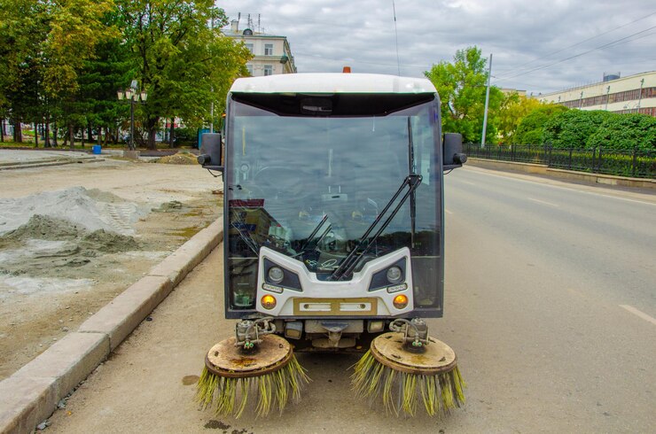 outdoor sweeping vehicle